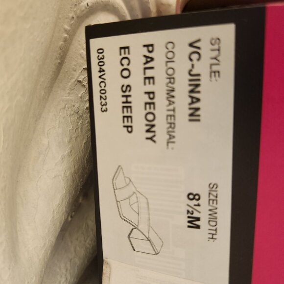 Vince Camuto Jinani Pale Peony Eco Sheep sandals. NIB. Size 8.5 - Picture 3 of 11